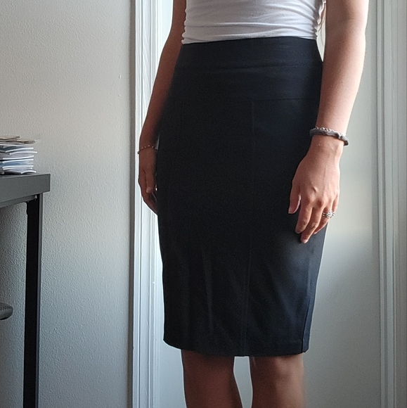 Black pencil skirt - Picture 4 of 7